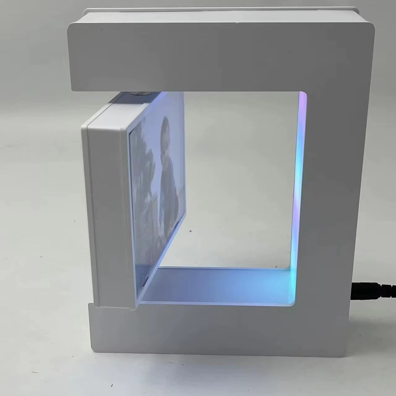 Magnetic Floating Picture Frame