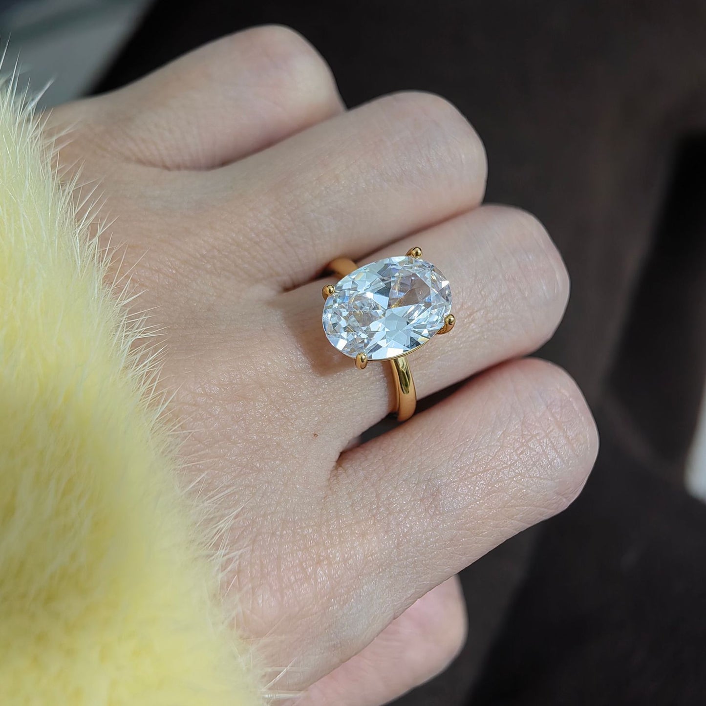 Oval Cut Cubic Women Fasion Ring